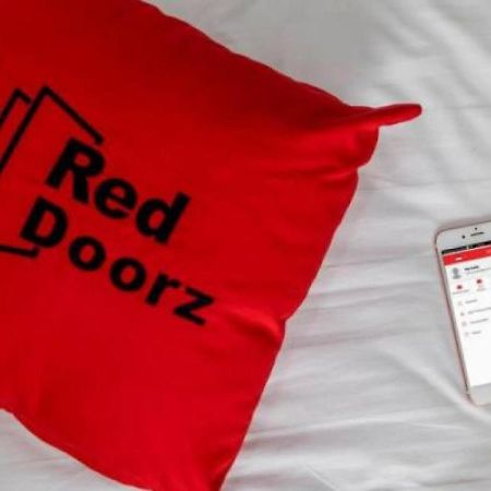 Reddoorz Near Amikom Yogyakarta 2 Maguwo Экстерьер фото